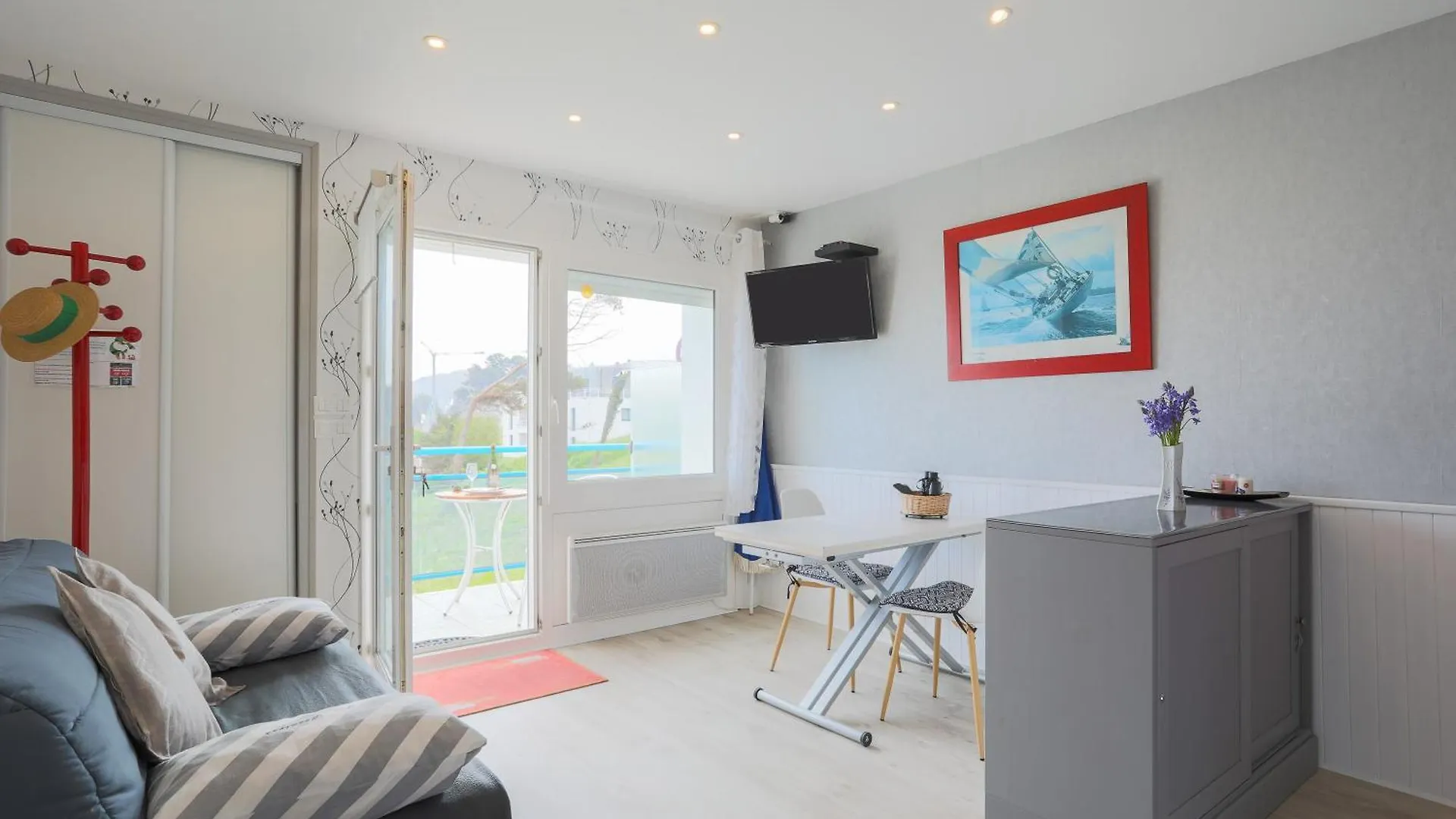 Appartement En Front De Mer Plérin 0*,  Francie